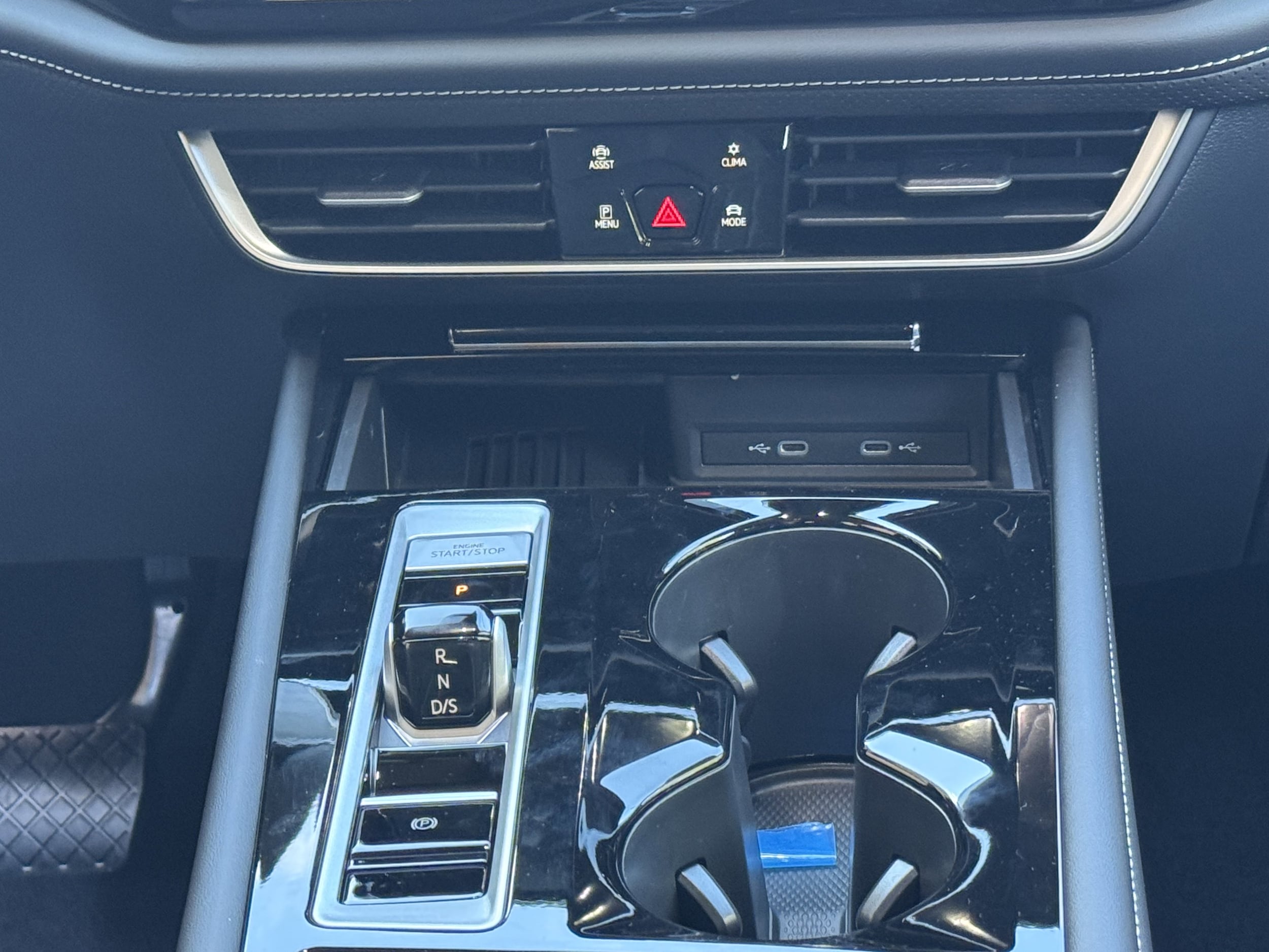 2026 Volkswagen Atlas SE w/Tech - Photo 22