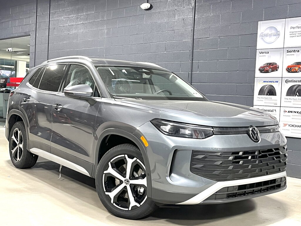 New 2026 Volkswagen Tiguan 2.0T SE SUV