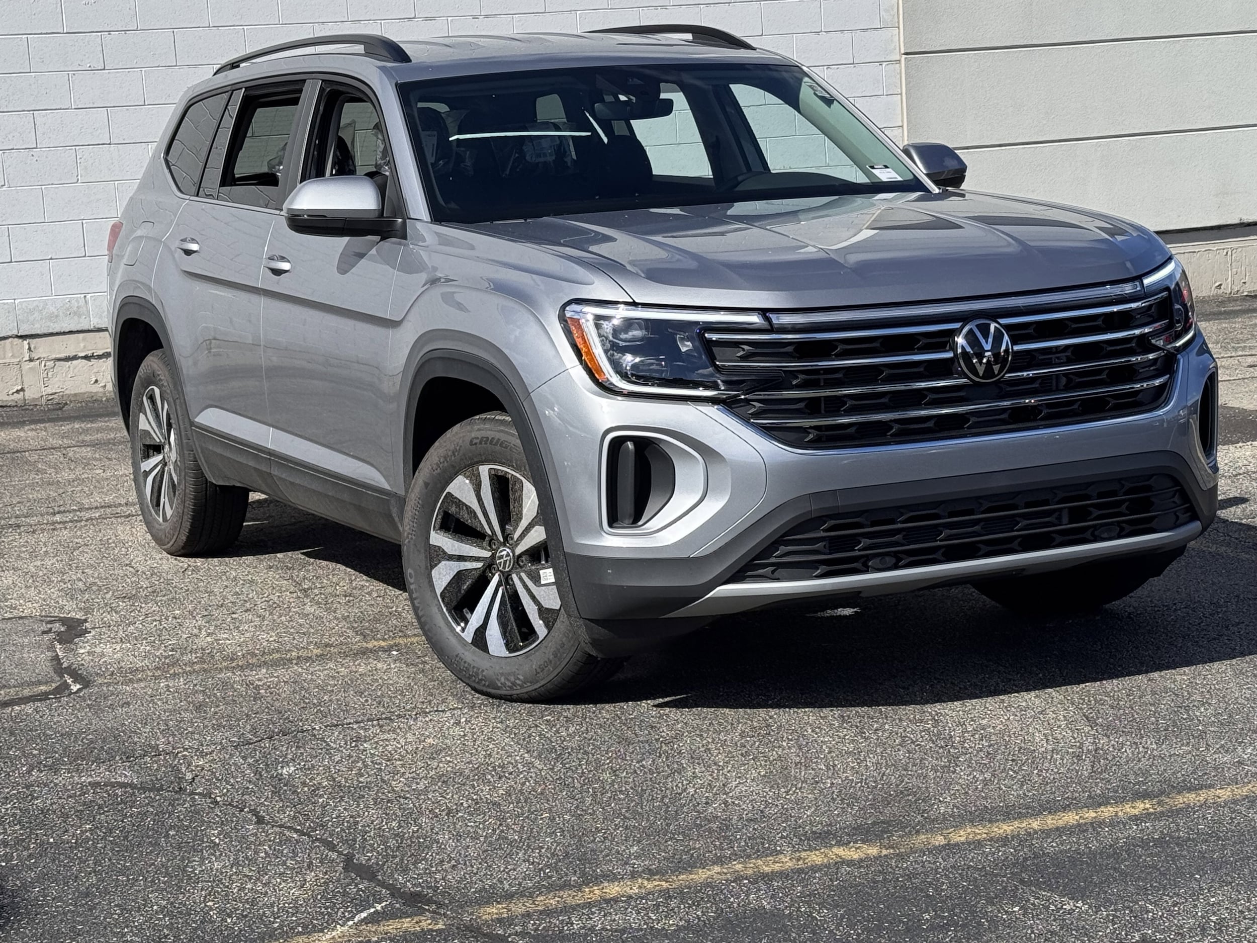 2026 Volkswagen Atlas 2.0T SE