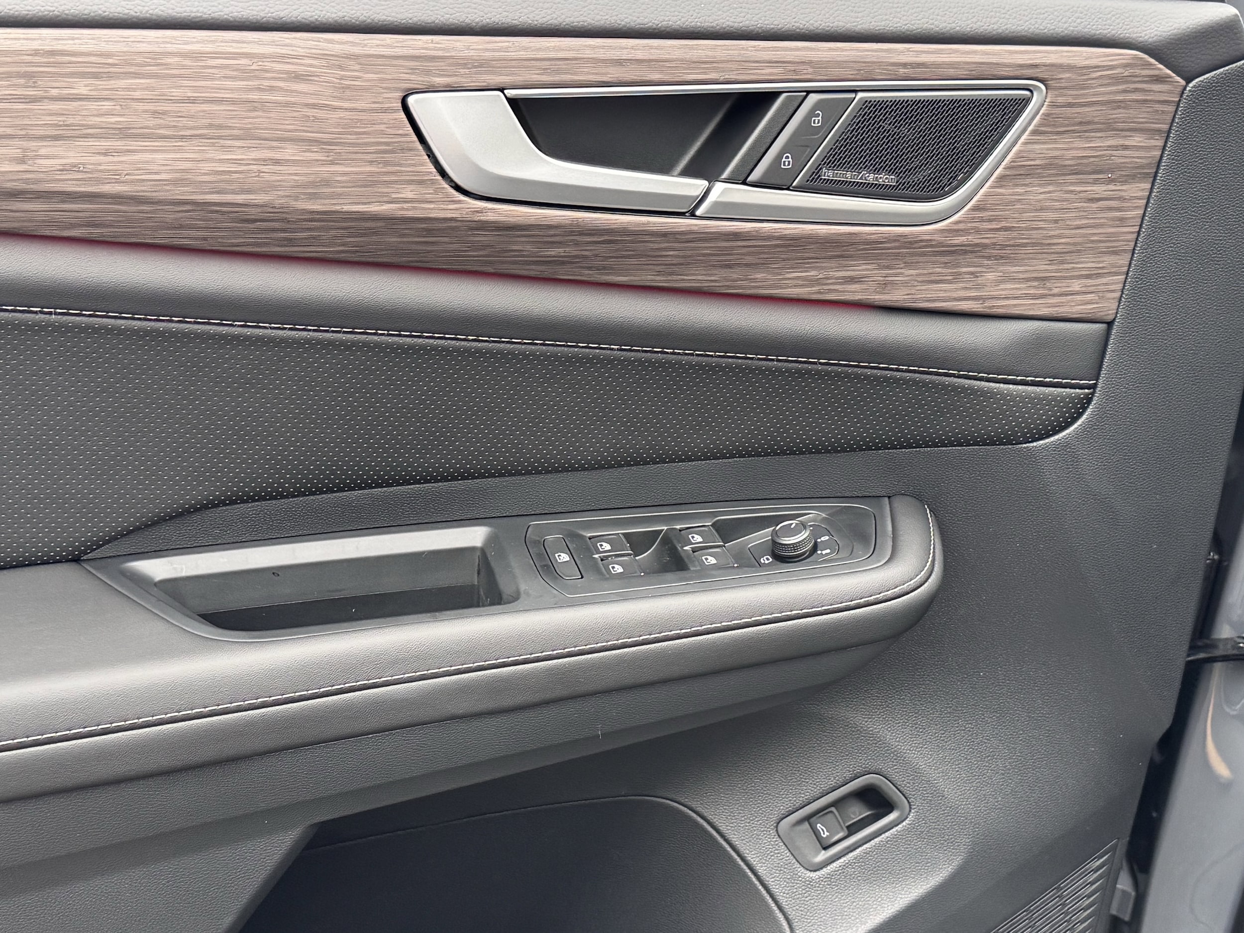 2026 Volkswagen Atlas SEL Premium R-Line - Photo 34