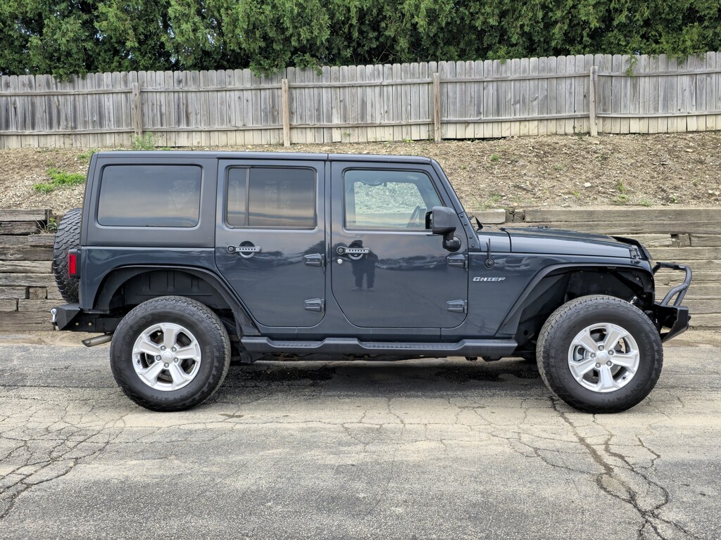 Used 2017 Jeep Wrangler JK Unlimited Sahara 4x4 SUV