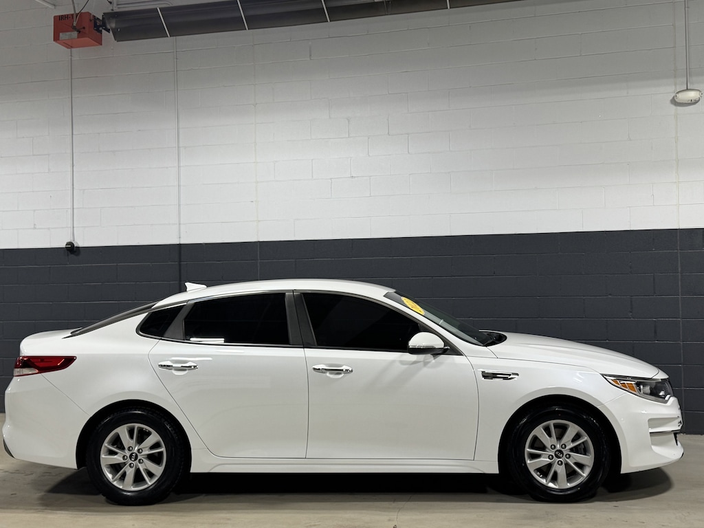 Used 2017 Kia Optima LX Sedan