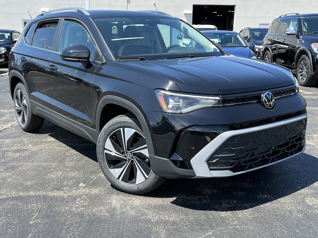 New 2026 Volkswagen Taos 1.5T SE SUV