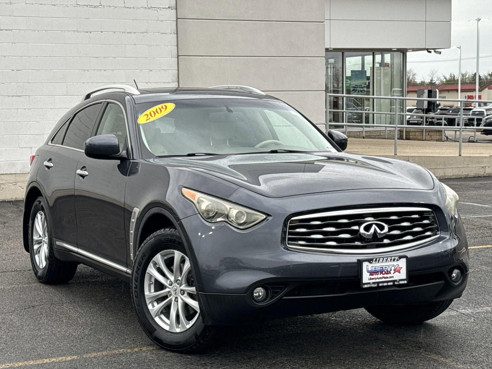 Used 2009 INFINITI FX 35 with VIN JNRAS18W09M151004 for sale in Libertyville, IL