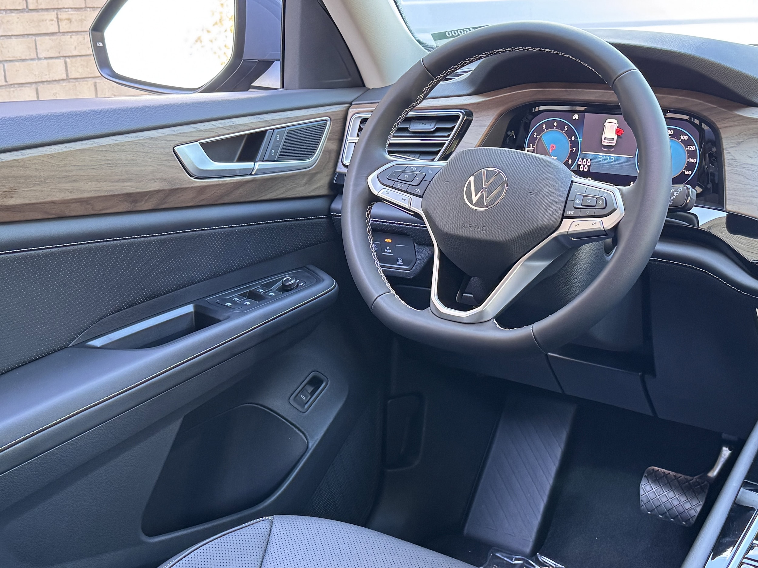 2026 Volkswagen Atlas SE w/Tech - Photo 23