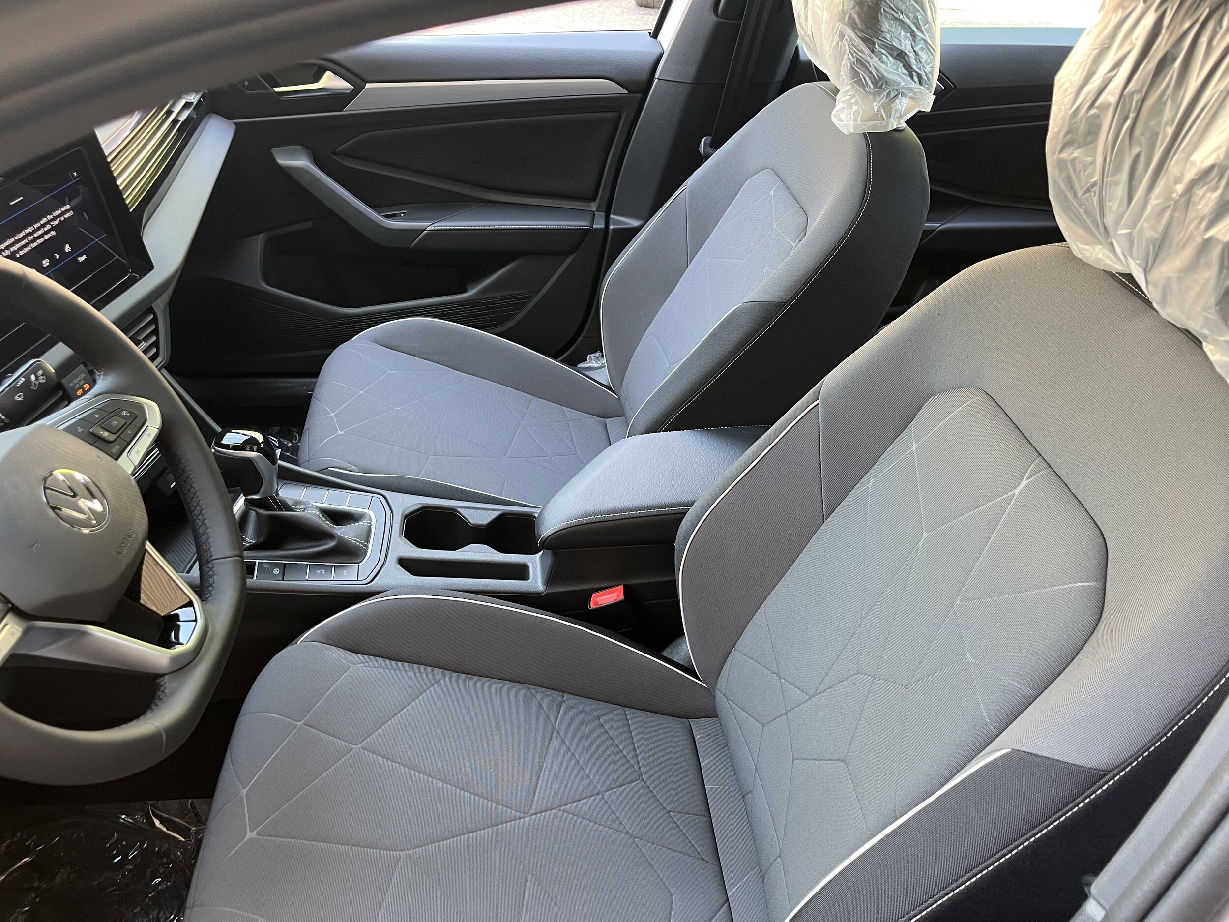 2026 Volkswagen Jetta Sport - Photo 18