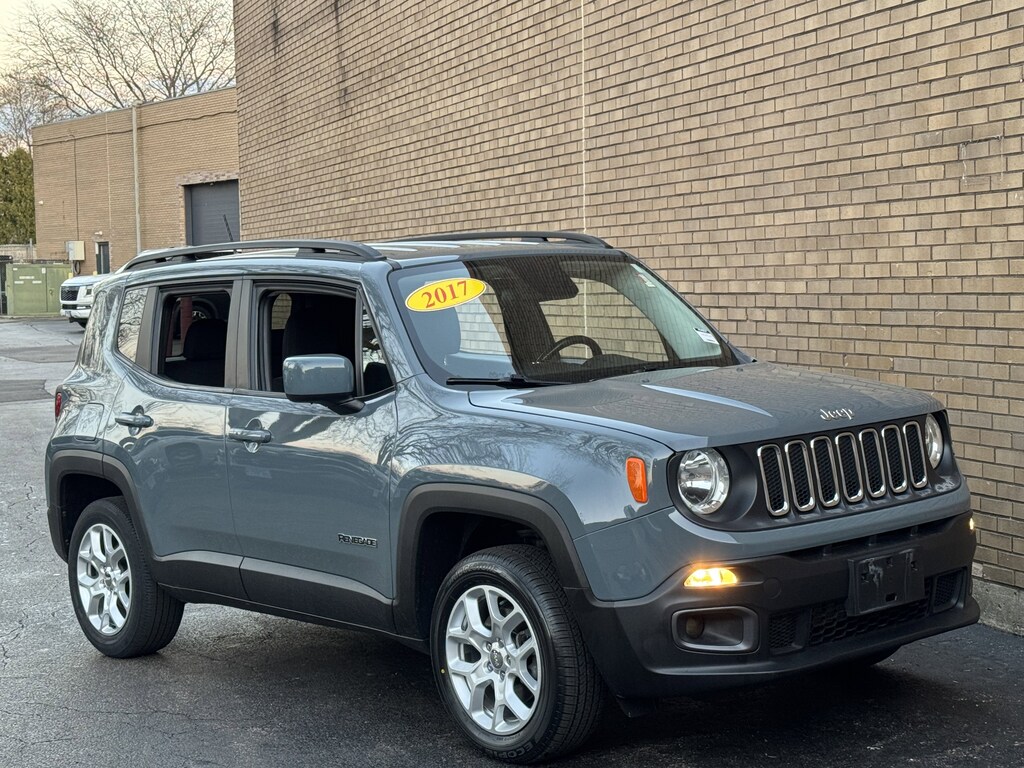 Used 2017 Jeep Renegade Latitude 4x4 SUV