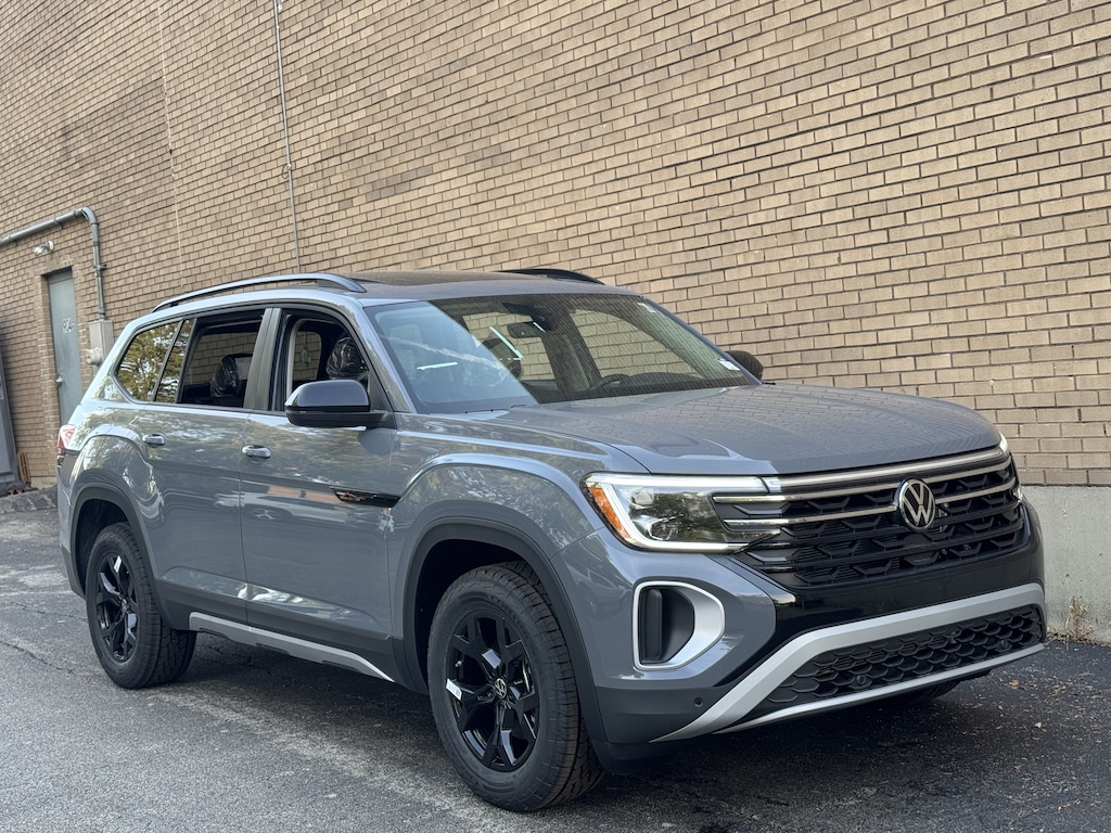 New 2026 Volkswagen Atlas Peak Edition SUV