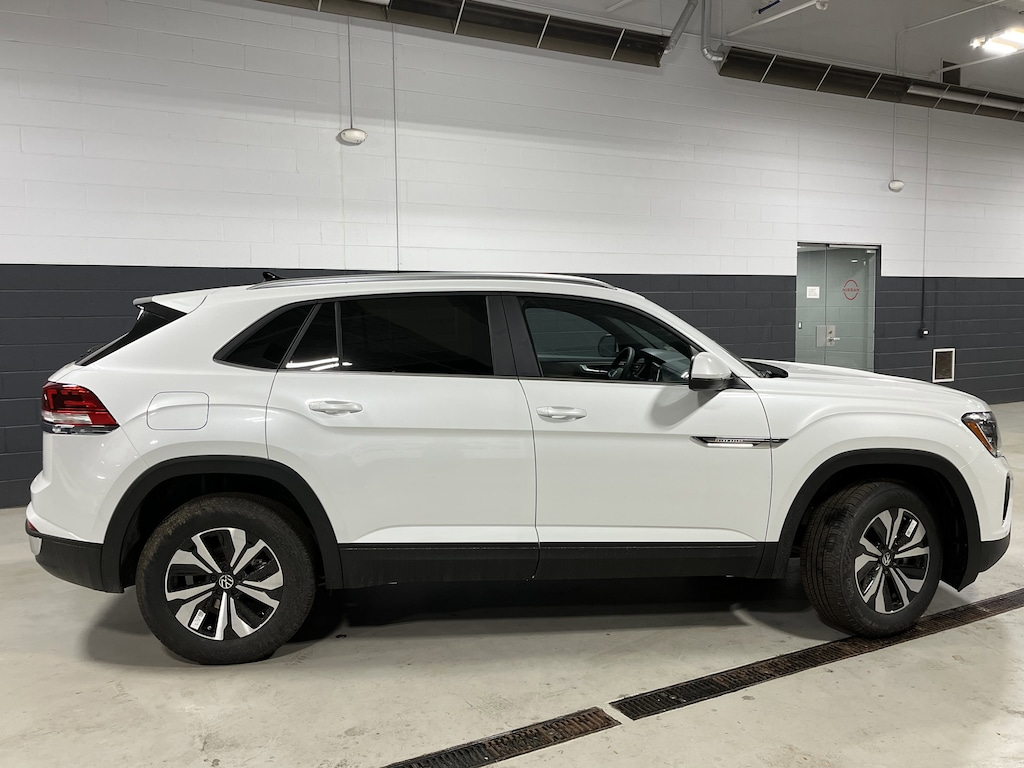 New 2026 Volkswagen Atlas Cross Sport 2.0T SE SUV