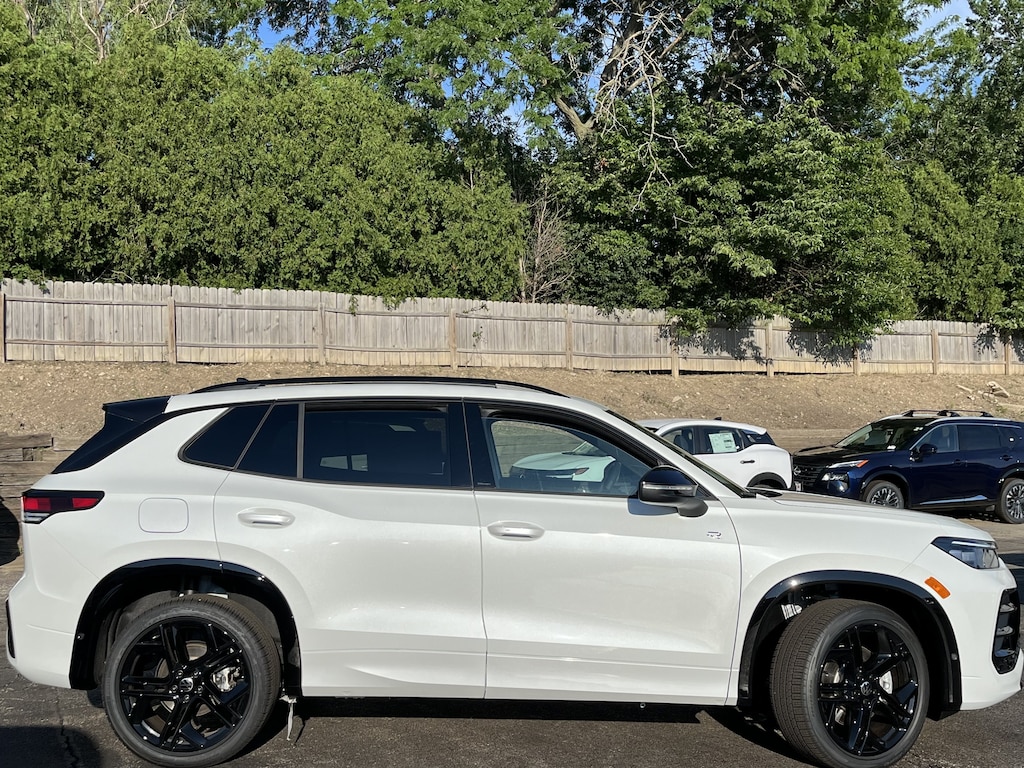 New 2026 Volkswagen Tiguan 2.0T SE R-Line Black SUV