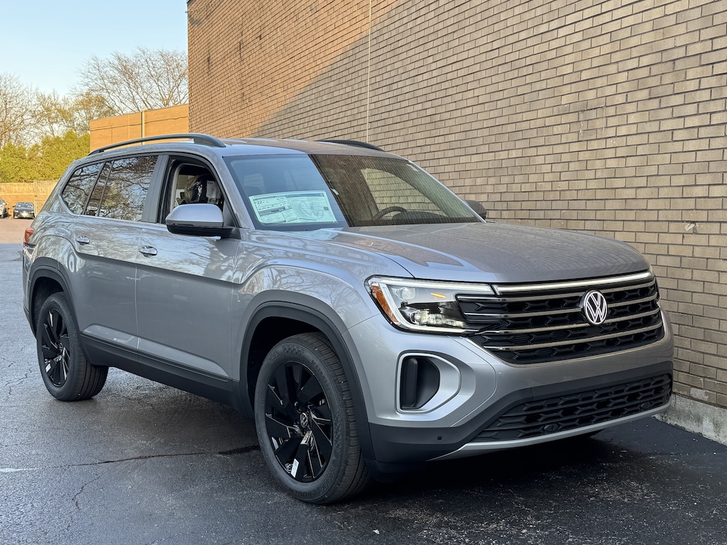 New 2026 Volkswagen Atlas 2.0T SE w/Technology SUV
