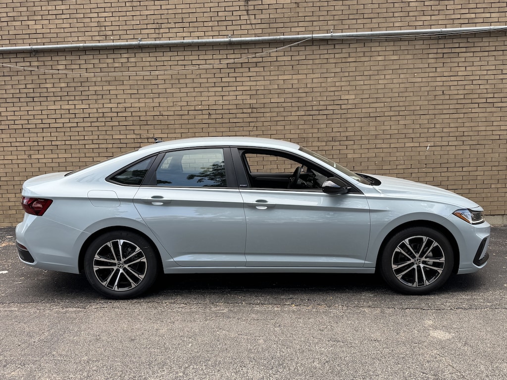 New 2026 Volkswagen Jetta 1.5T Sport Sedan