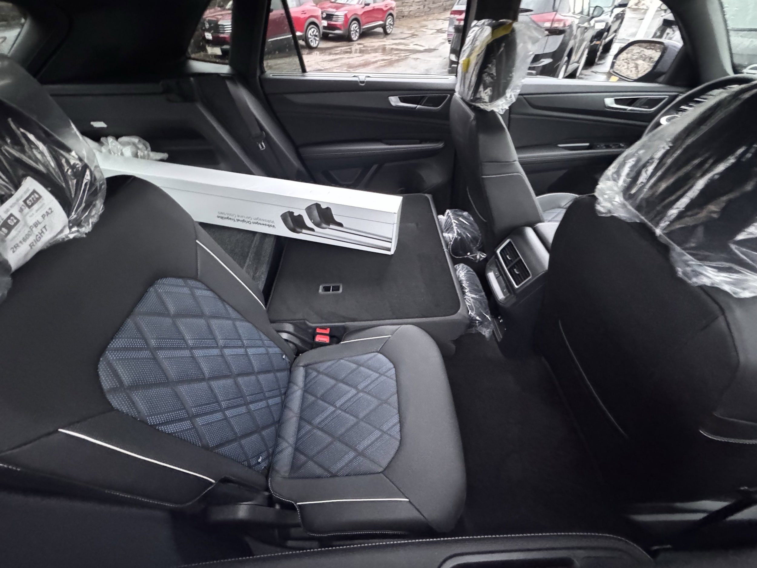 2026 Volkswagen Atlas Cross Sport SEL Premium R-LINE - Photo 10