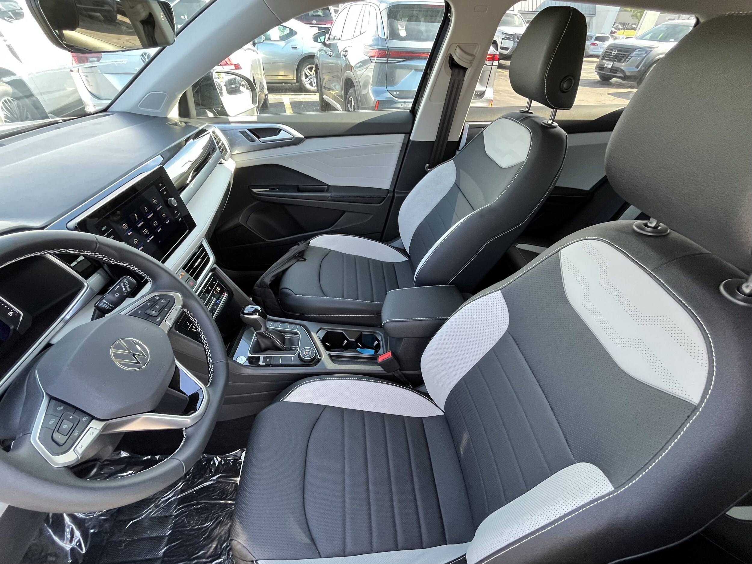 2026 Volkswagen Taos SEL - Photo 22