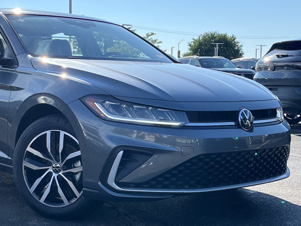 New 2026 Volkswagen Jetta 1.5T SE Sedan