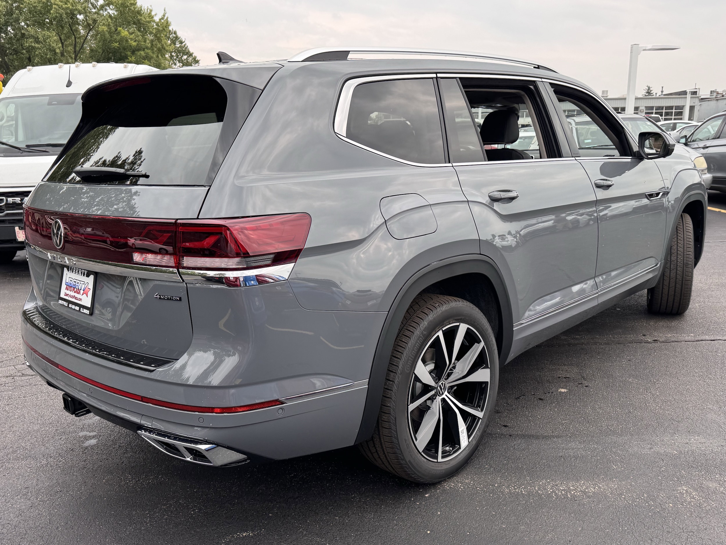 2026 Volkswagen Atlas SEL Premium R-Line - Photo 25