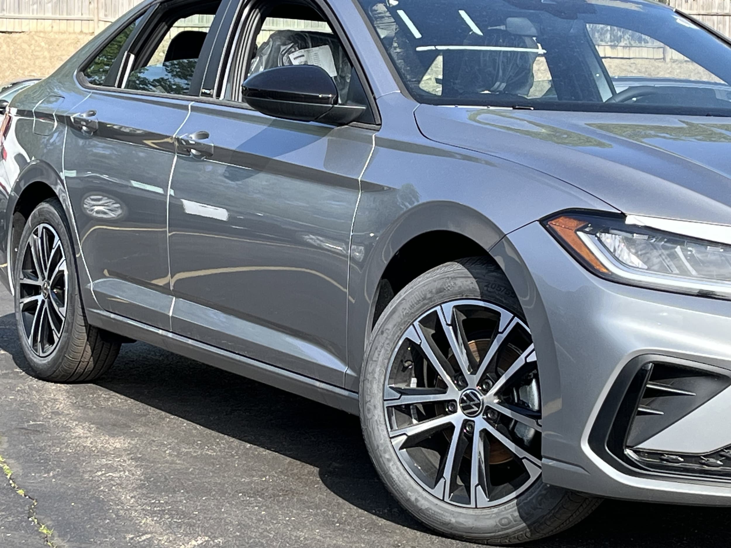 2026 Volkswagen Jetta Sport - Photo 4