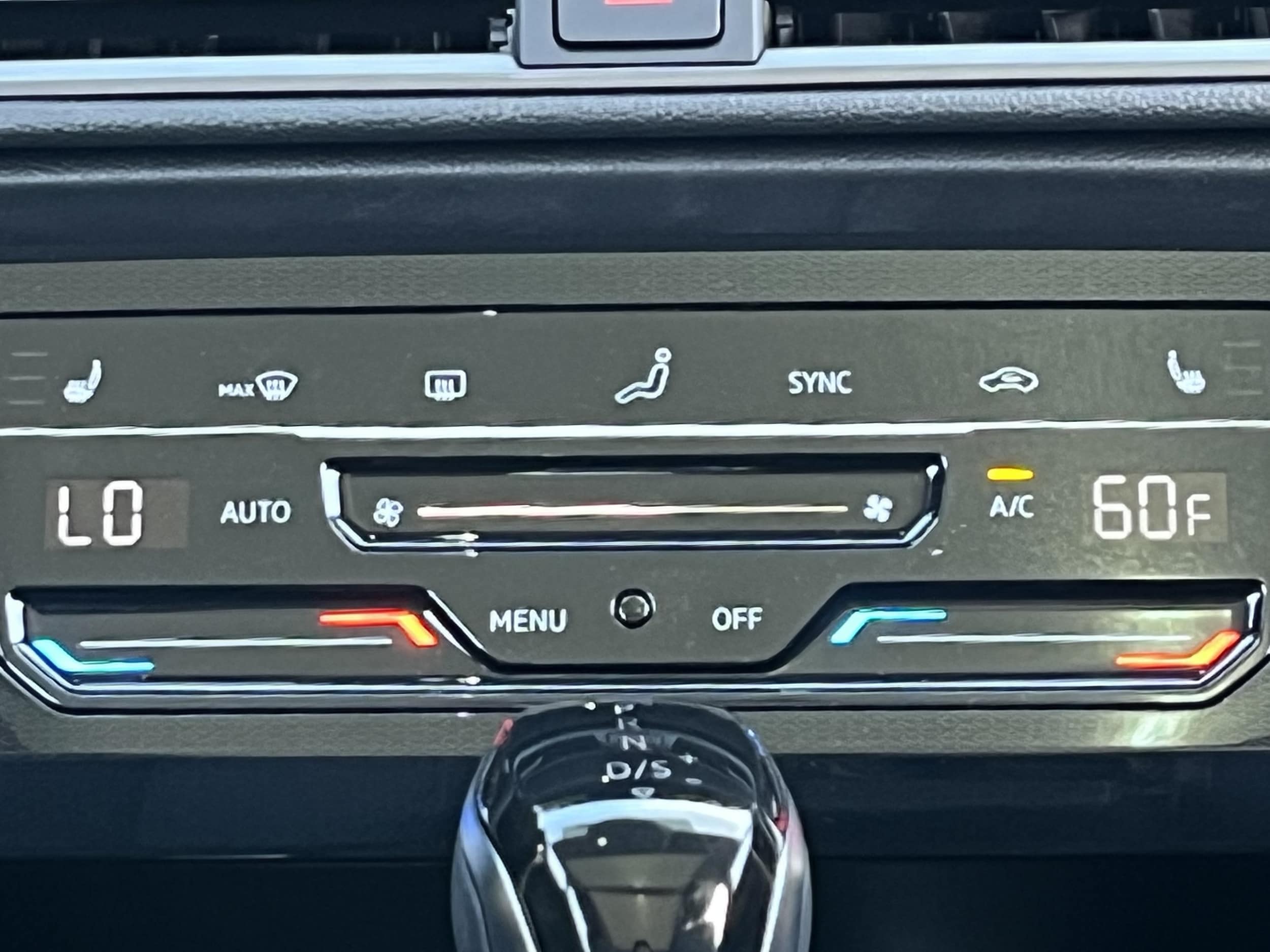 2026 Volkswagen Taos SE Black - Photo 18
