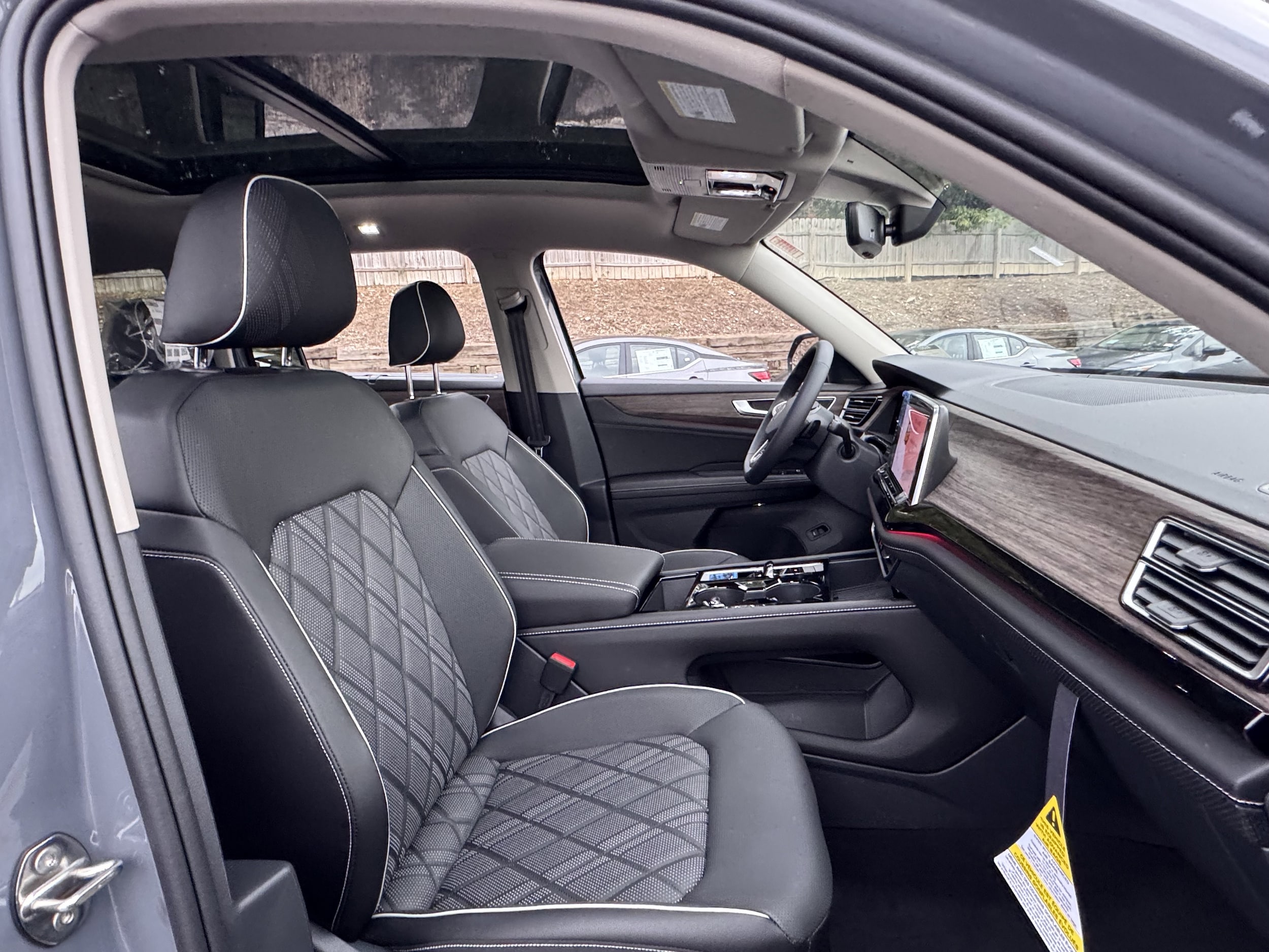 2026 Volkswagen Atlas SEL Premium R-Line - Photo 7