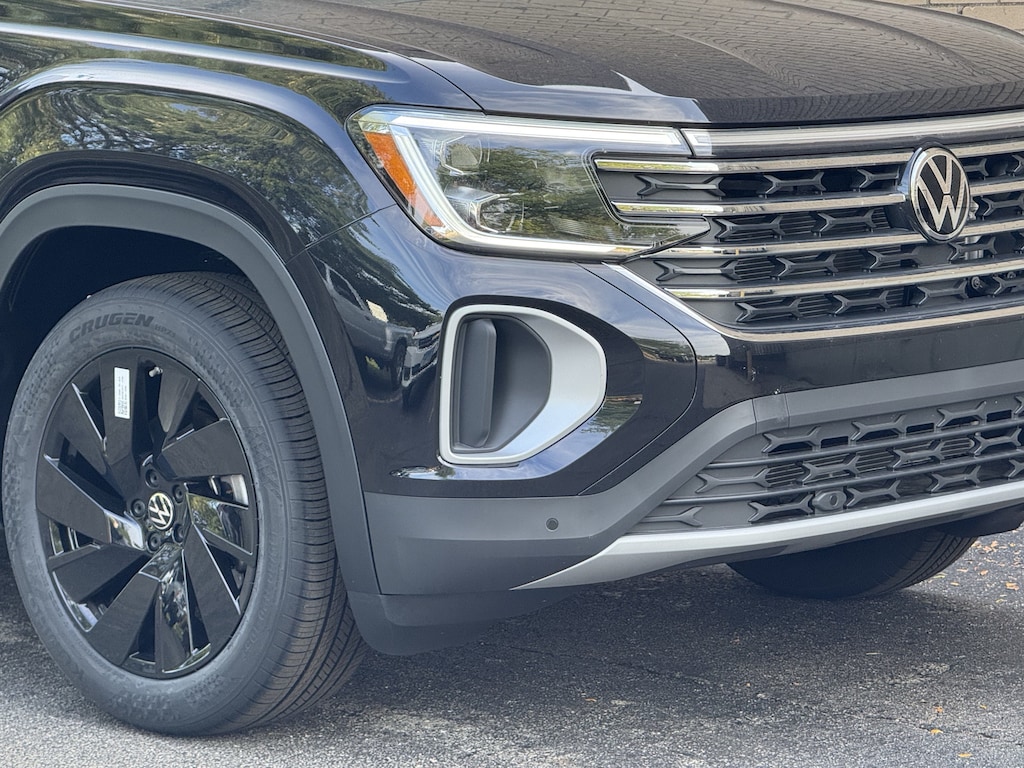 New 2026 Volkswagen Atlas SE w/Technology SUV