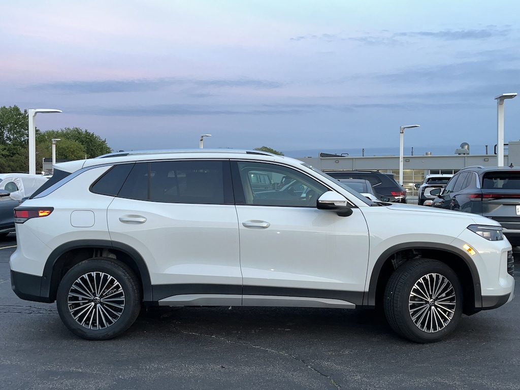 New 2026 Volkswagen Tiguan 2.0T S SUV
