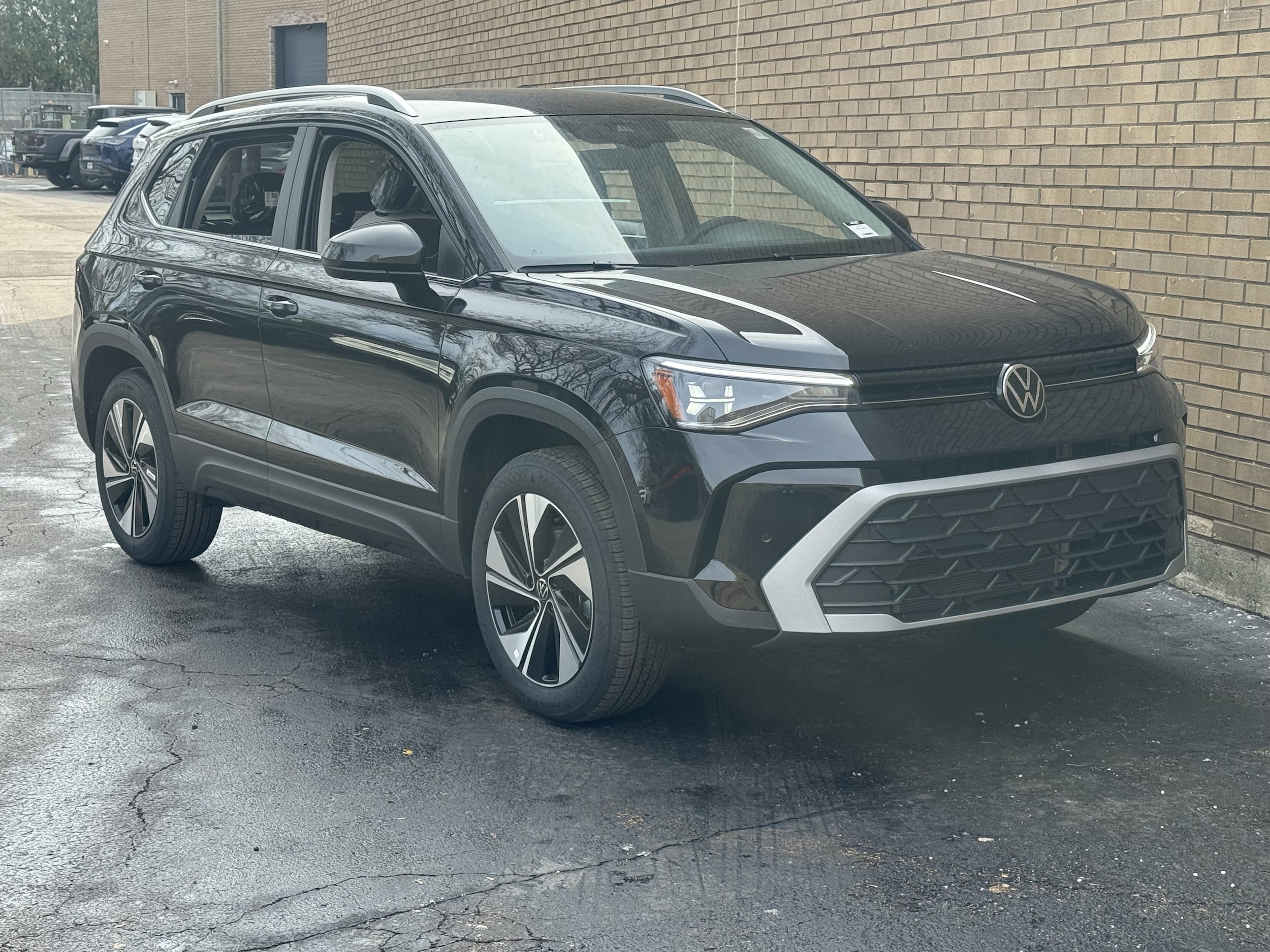 2026 Volkswagen Taos SE