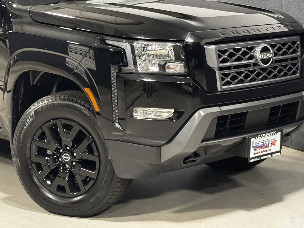 Used 2024 Nissan Frontier SV Truck Crew Cab