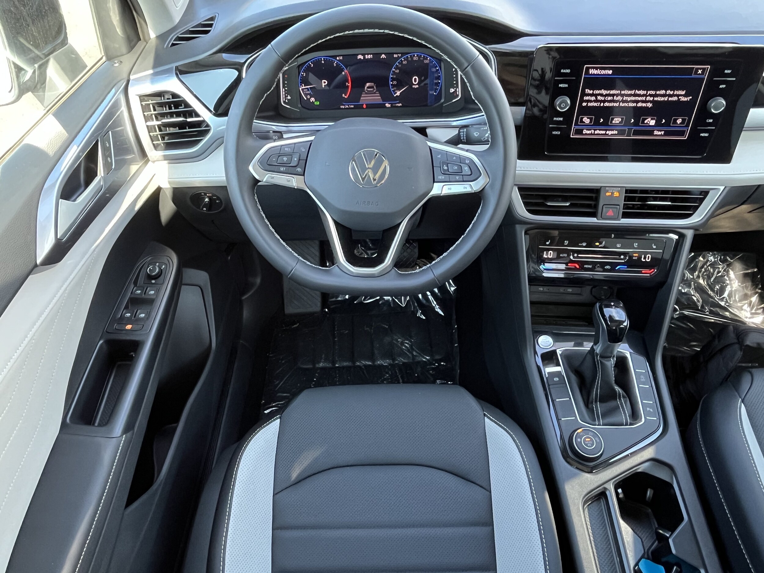 2026 Volkswagen Taos SEL - Photo 11