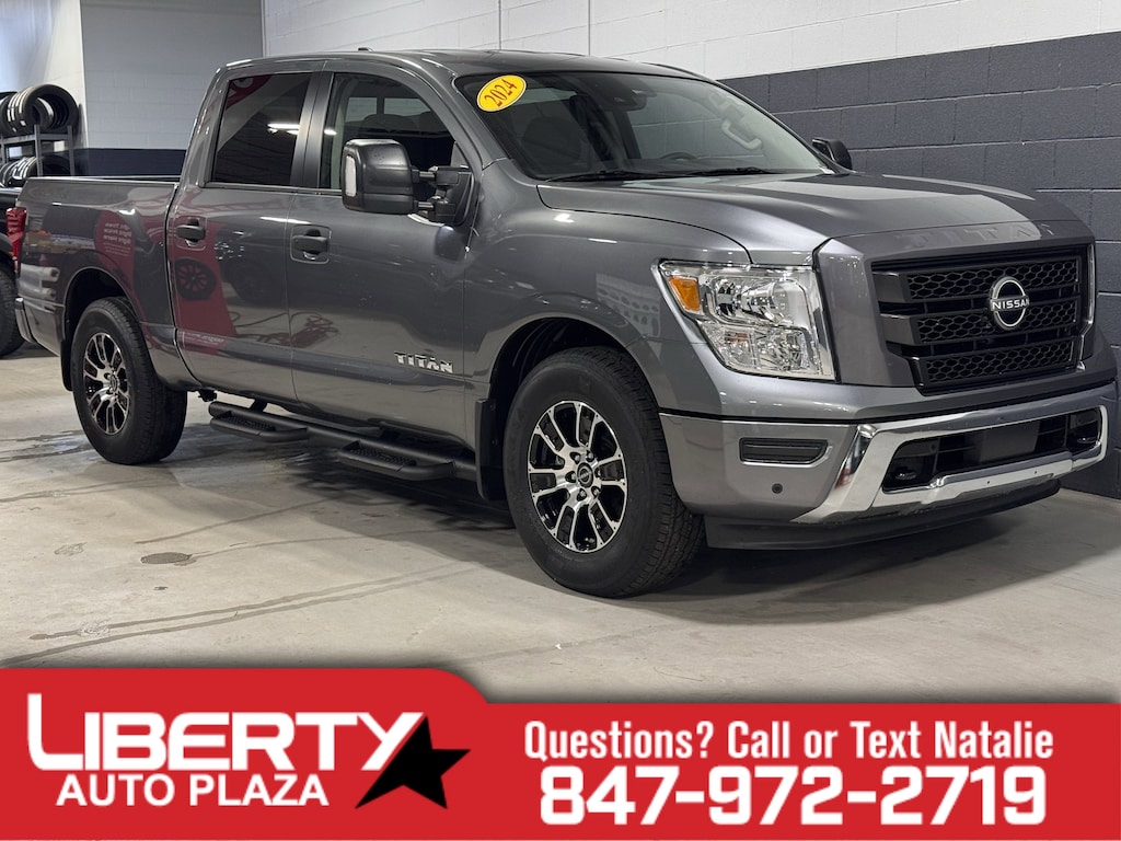 Used 2024 Nissan Titan SV Truck Crew Cab
