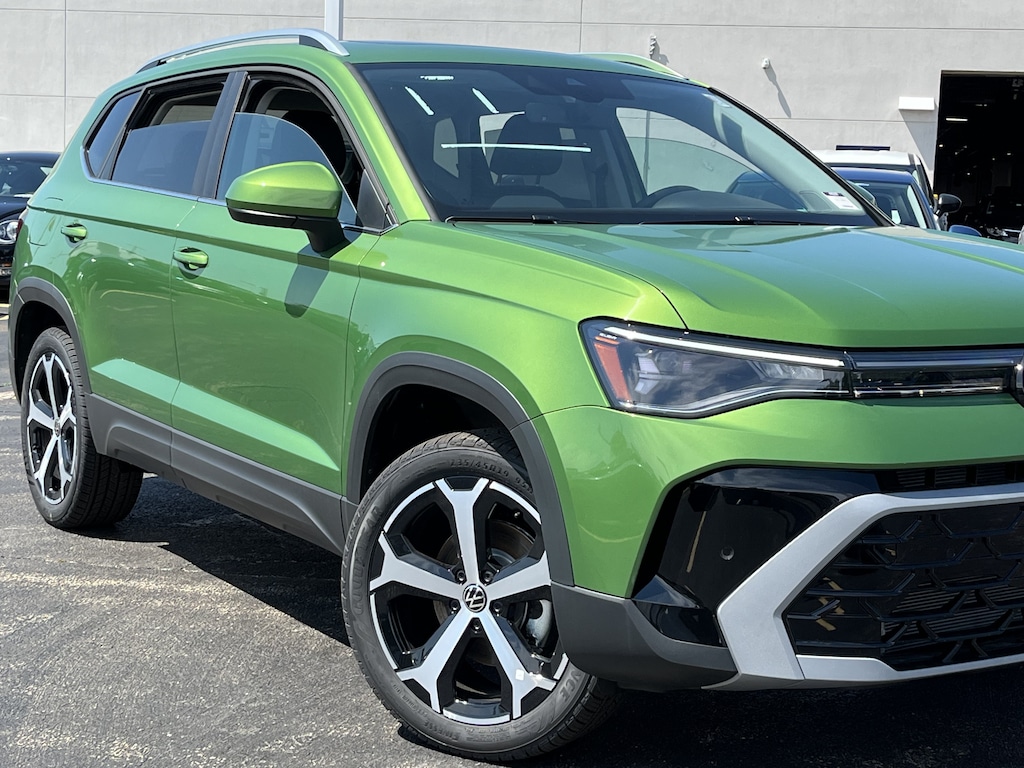 New 2026 Volkswagen Taos 1.5T SEL SUV