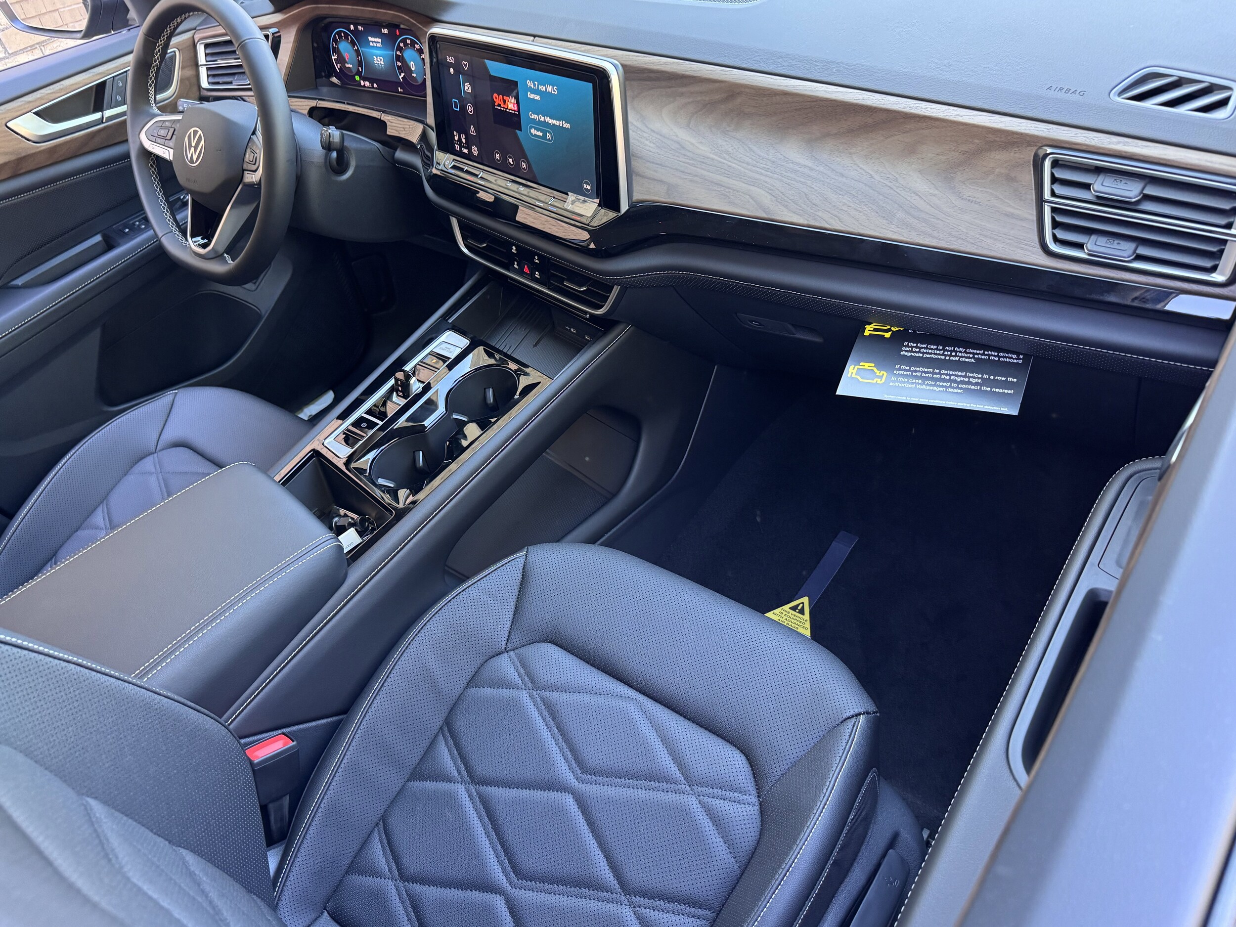 2026 Volkswagen Atlas SE w/Tech - Photo 13