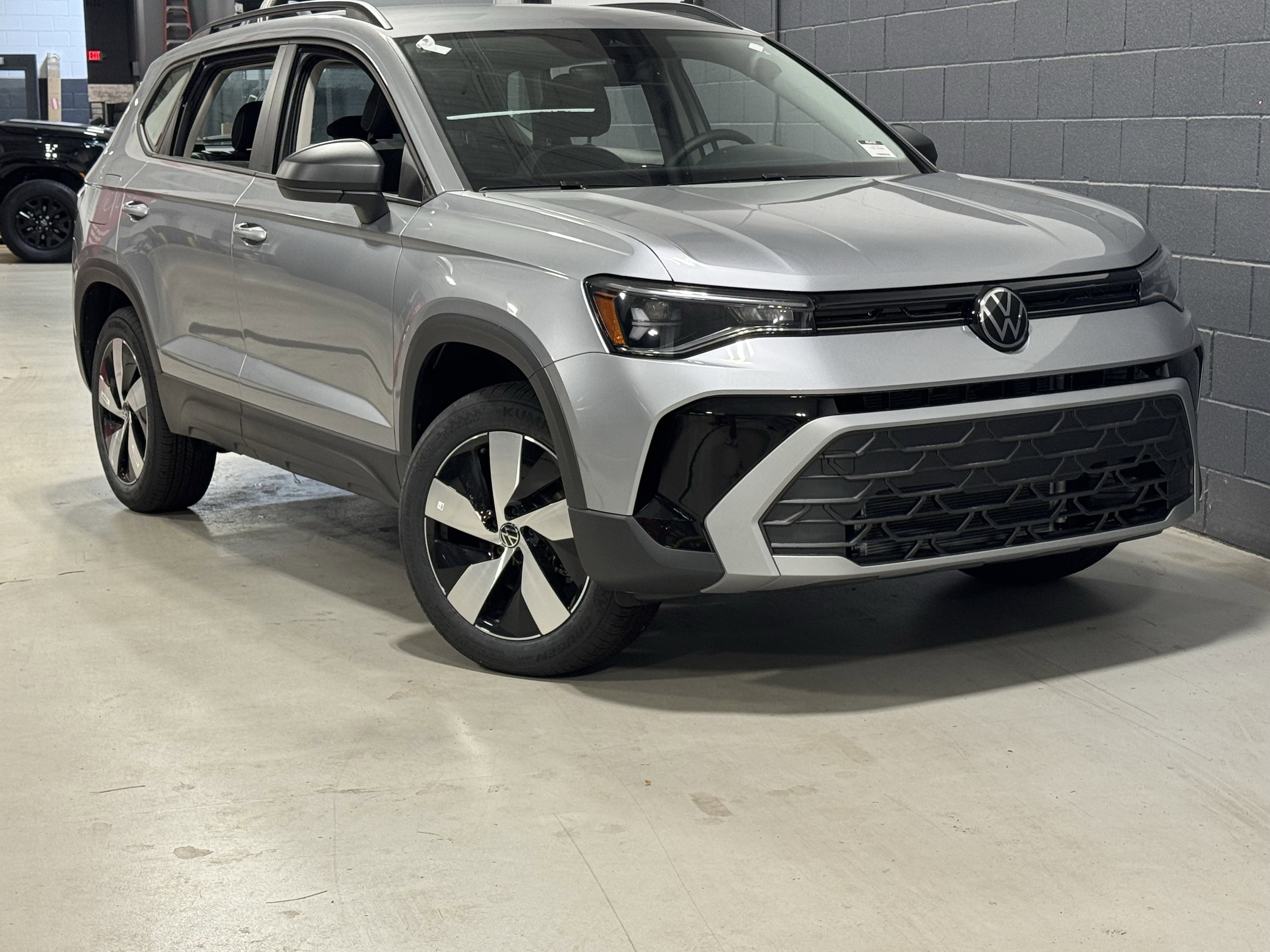 2025 Volkswagen Taos S