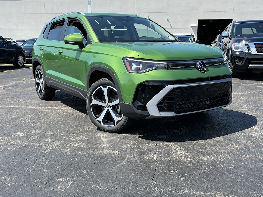New 2026 Volkswagen Taos 1.5T SEL SUV