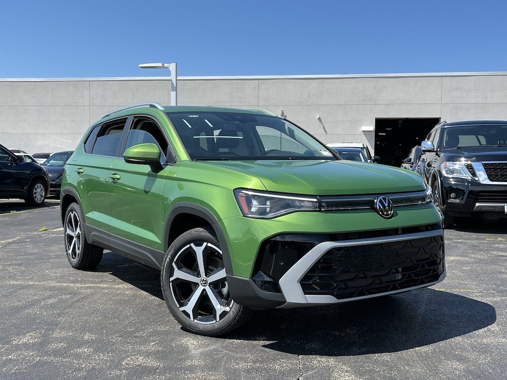 New 2026 Volkswagen Taos 1.5T SEL SUV