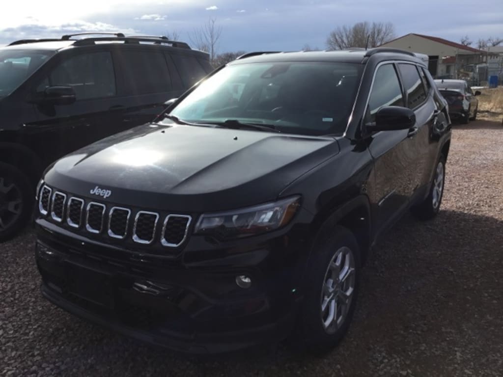 Used 2024 Jeep Compass Latitude SUV