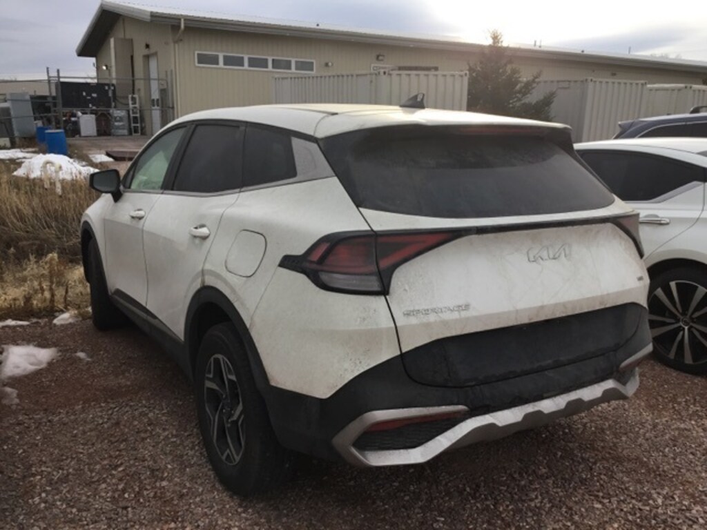 Used 2024 Kia Sportage LX SUV
