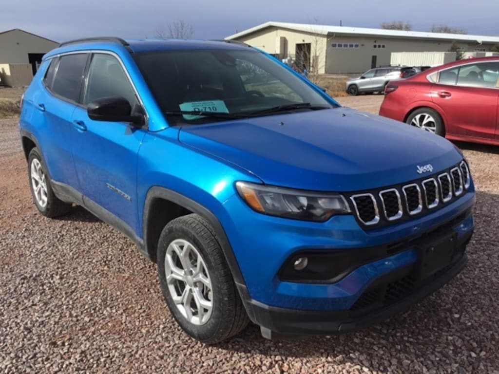 Used 2024 Jeep Compass Latitude SUV