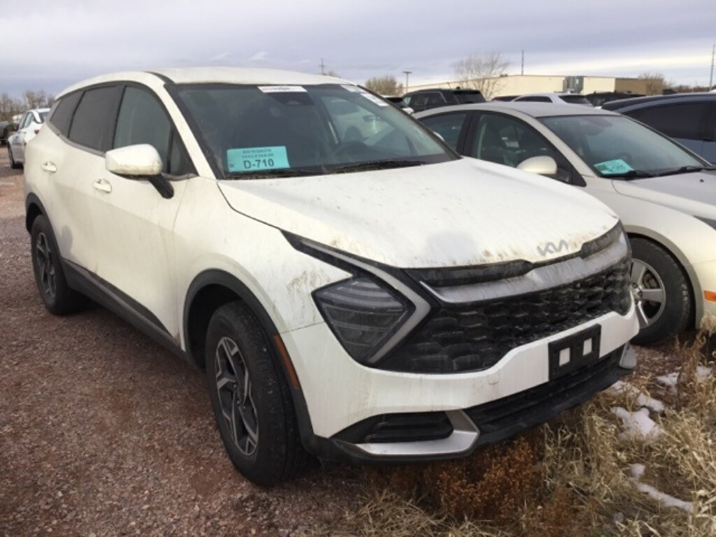 Used 2024 Kia Sportage LX SUV