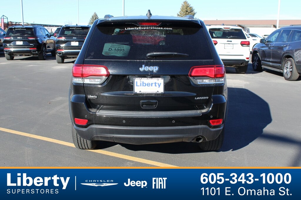 Used 2020 Jeep Grand Cherokee Laredo SUV