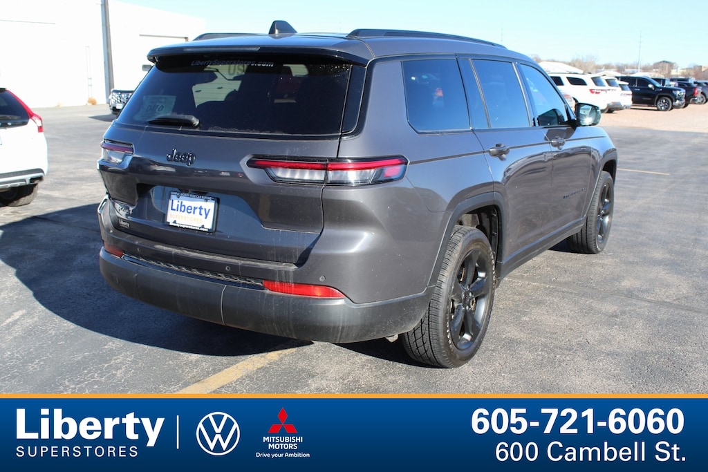 Used 2023 Jeep Grand Cherokee L Laredo SUV