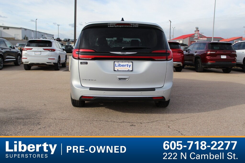 Used 2024 Chrysler Pacifica Touring L Van Passenger Van