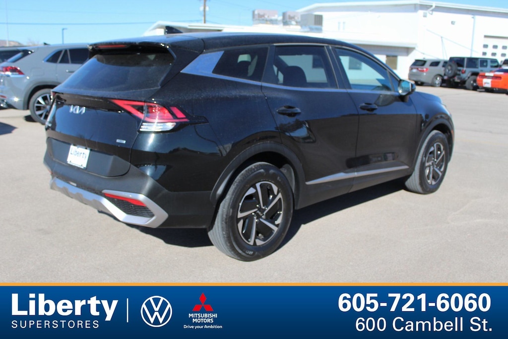 Used 2023 Kia Sportage Hybrid LX SUV