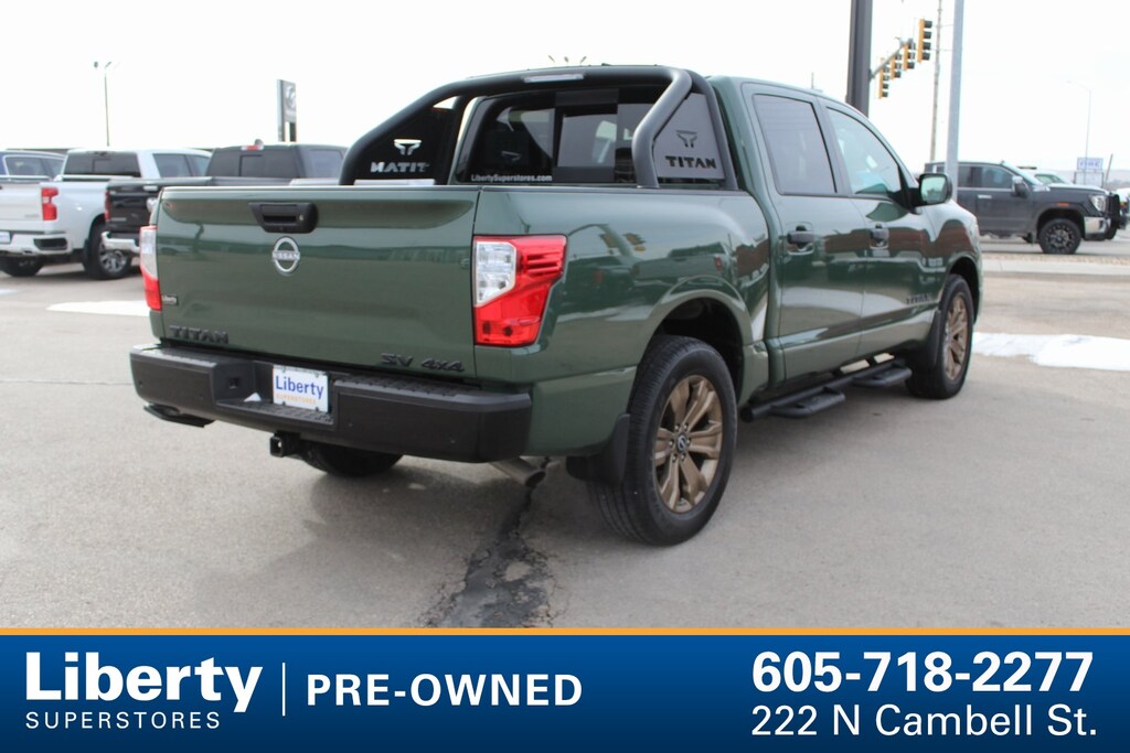 Used 2024 Nissan Titan SV Truck Crew Cab