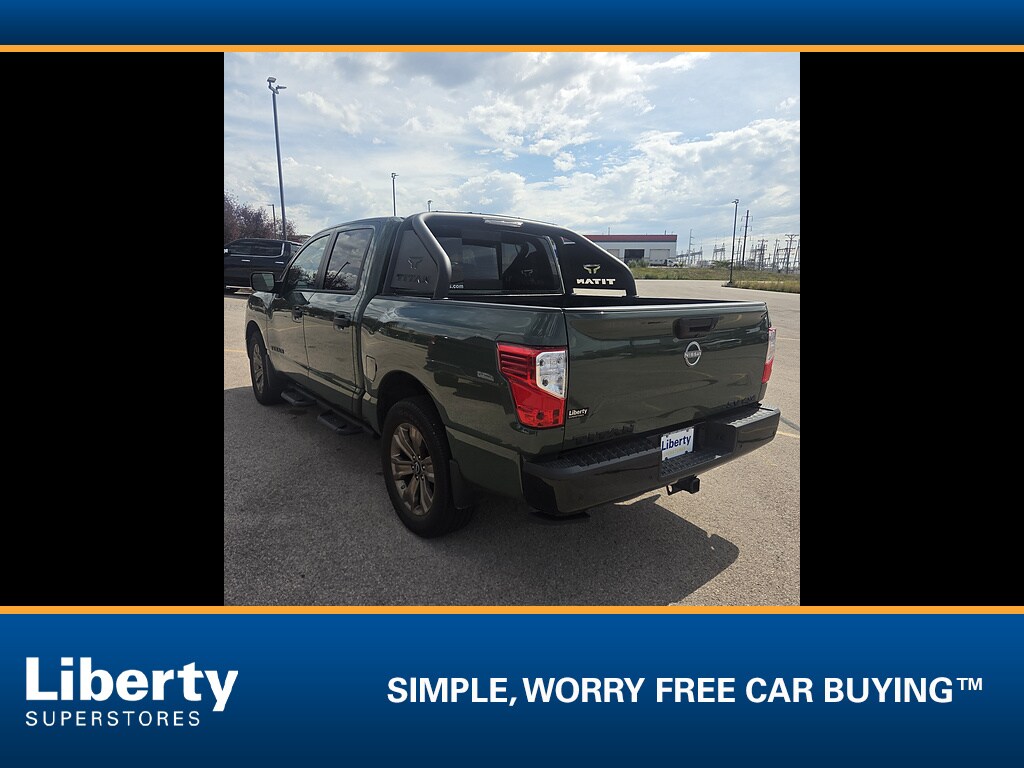 Used 2024 Nissan Titan SV Truck Crew Cab