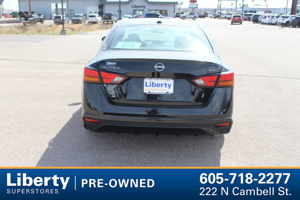 Used 2024 Nissan Altima 2.5 SV Sedan