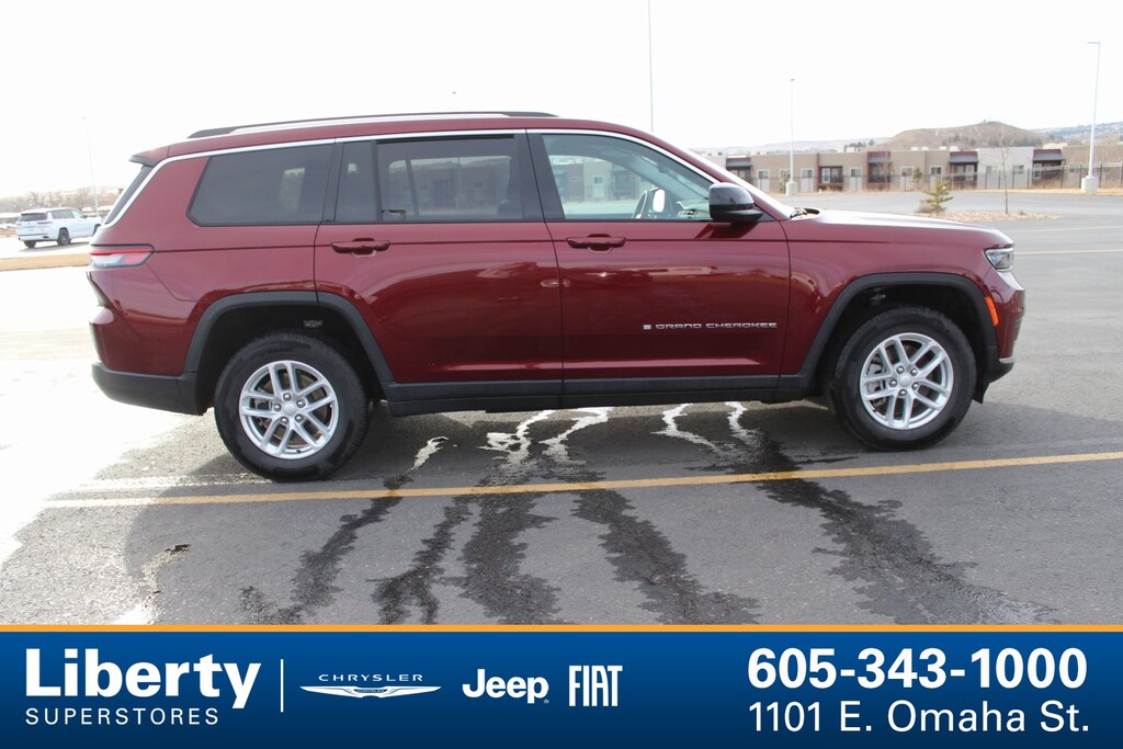 Used 2024 Jeep Grand Cherokee L Laredo SUV