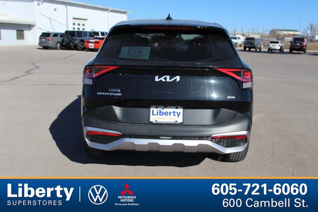 Used 2023 Kia Sportage Hybrid LX SUV