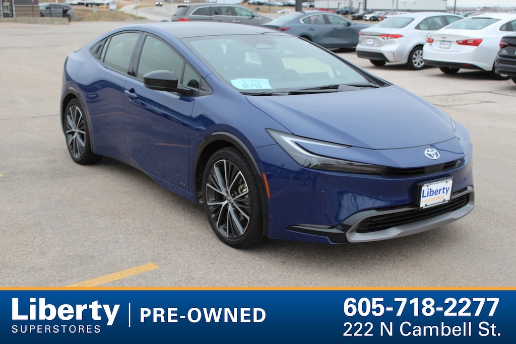 Used 2025 Toyota Prius XLE Hatchback