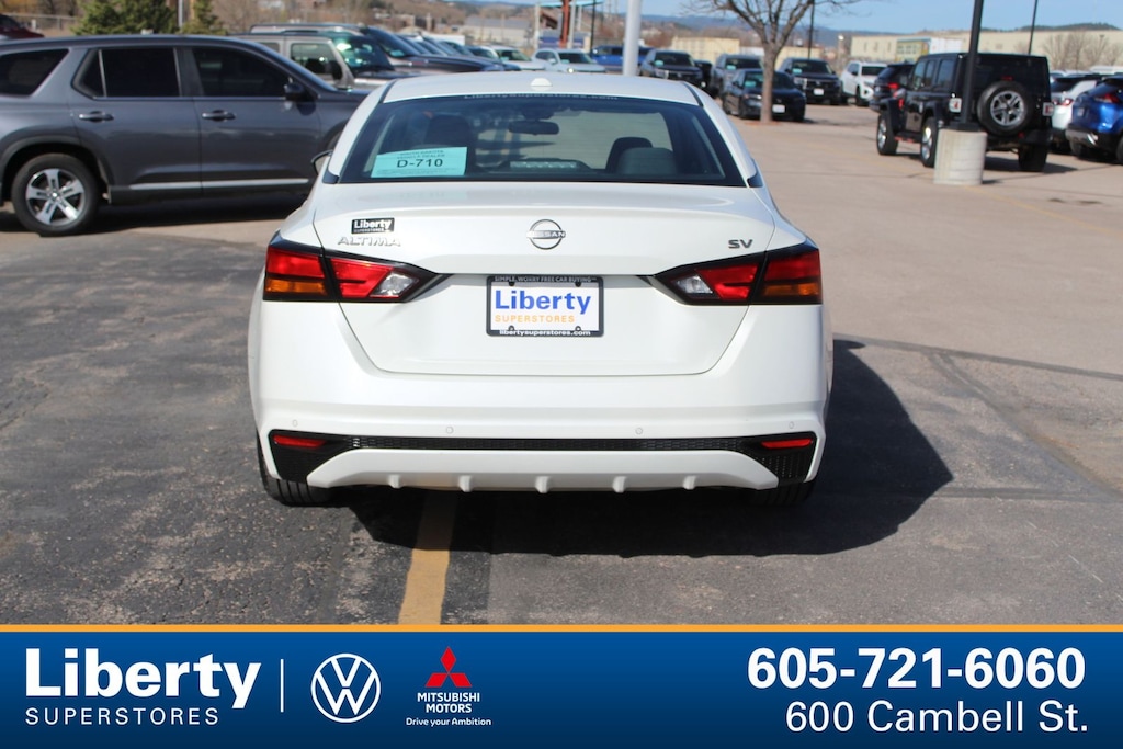 Used 2023 Nissan Altima 2.5 SV Sedan