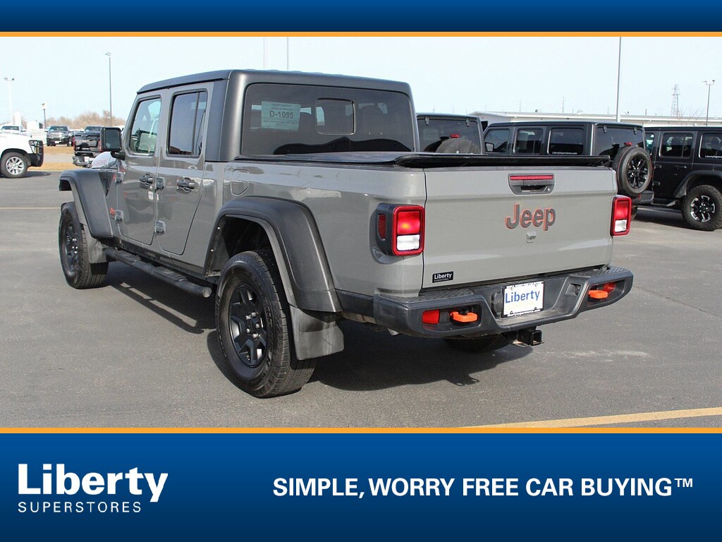 Used 2023 Jeep Gladiator Mojave Truck Crew Cab